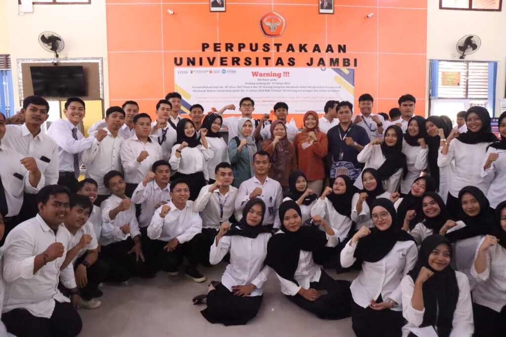 Pengenalan Perpustakaan bagi Mahasiswa PPG Universitas Jambi untuk Meningkatkan Literasi Akademik